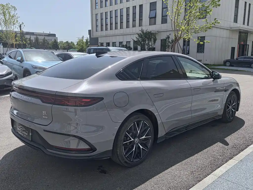 BYD Han 2025 DM-i Smart Drive 125KM Flagship