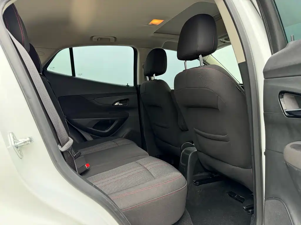 Buick Encore — миниатюра 10