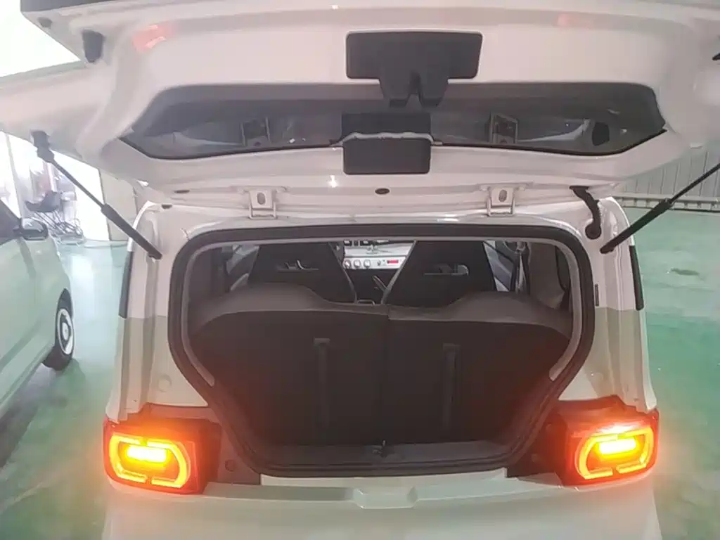 Wuling MINIEV — миниатюра 19