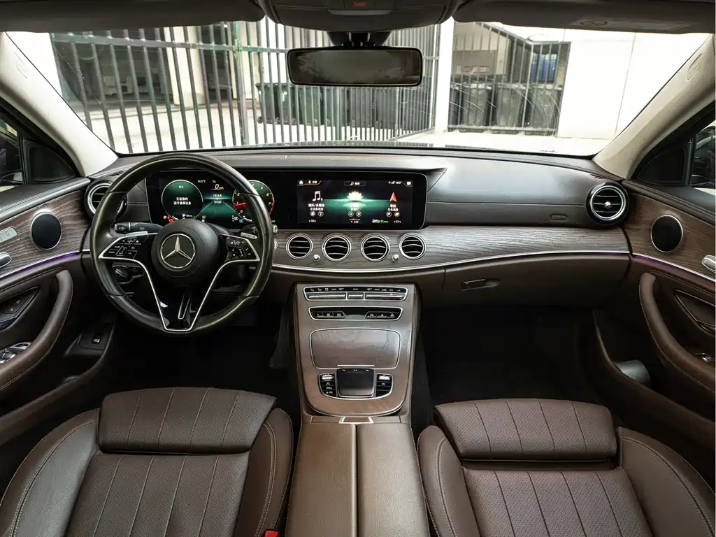 Mercedes-Benz E-Class E 2022 E 260 L