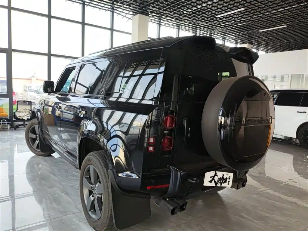 Land Rover Land Rover Defender 2025 110 3.0T P400 X-Dynamic HSE