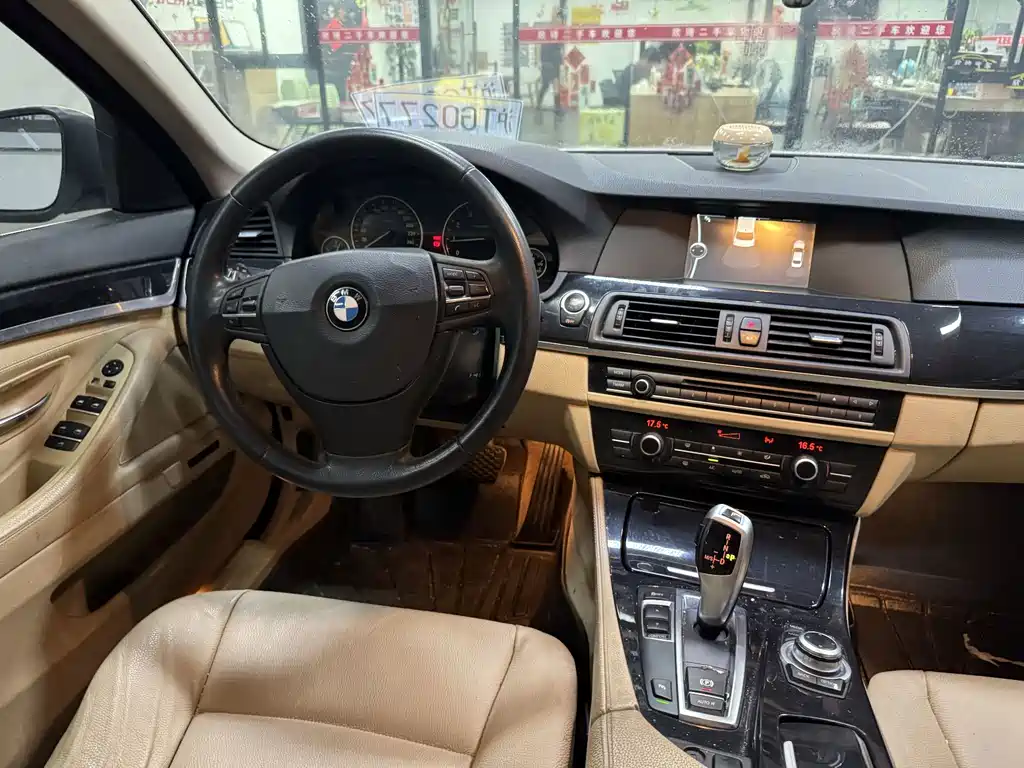 BMW 5 Series (Import) — миниатюра 6