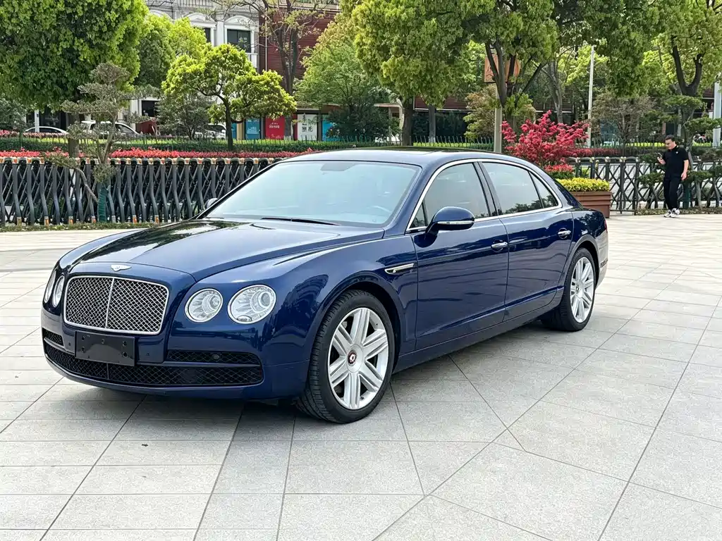 Купить Bentley Flying Spur