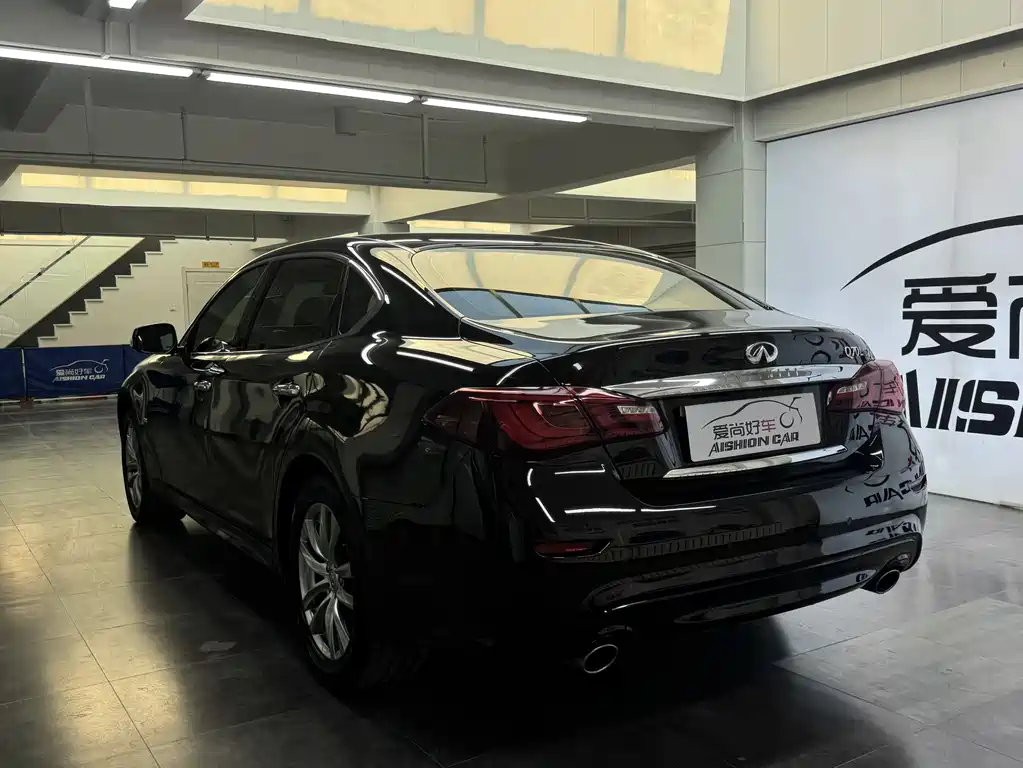 Infiniti Q70 2019 Q70L 2.0T Elite