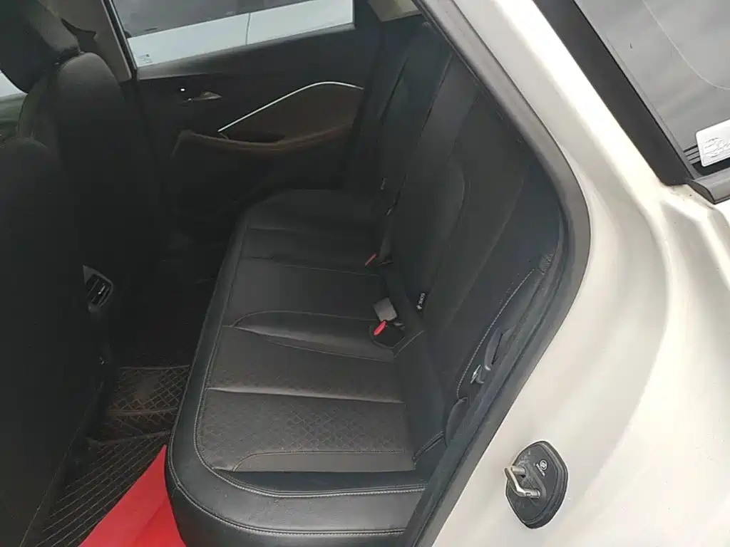 Buick Verano — миниатюра 17