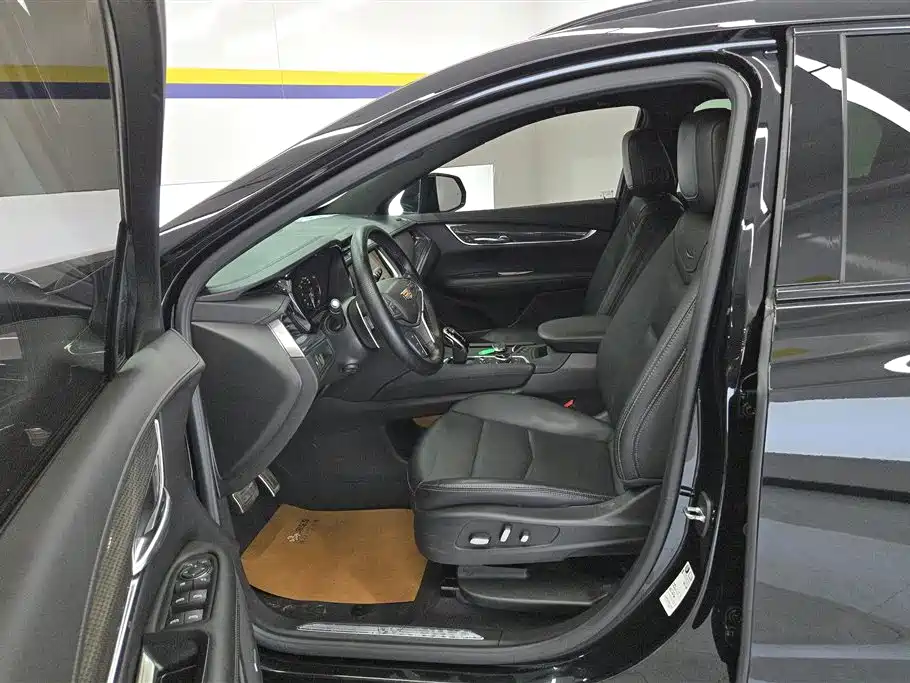 Cadillac XT5 2022 2.0T Luxury