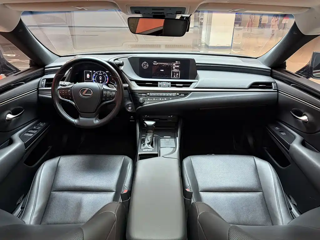 Lexus ES — миниатюра 6