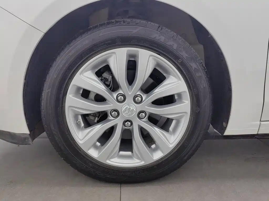Buick Excelle — миниатюра 17