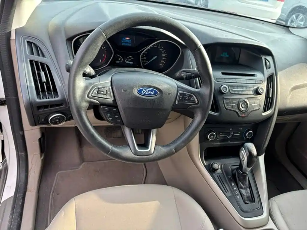 Ford Focus — миниатюра 5
