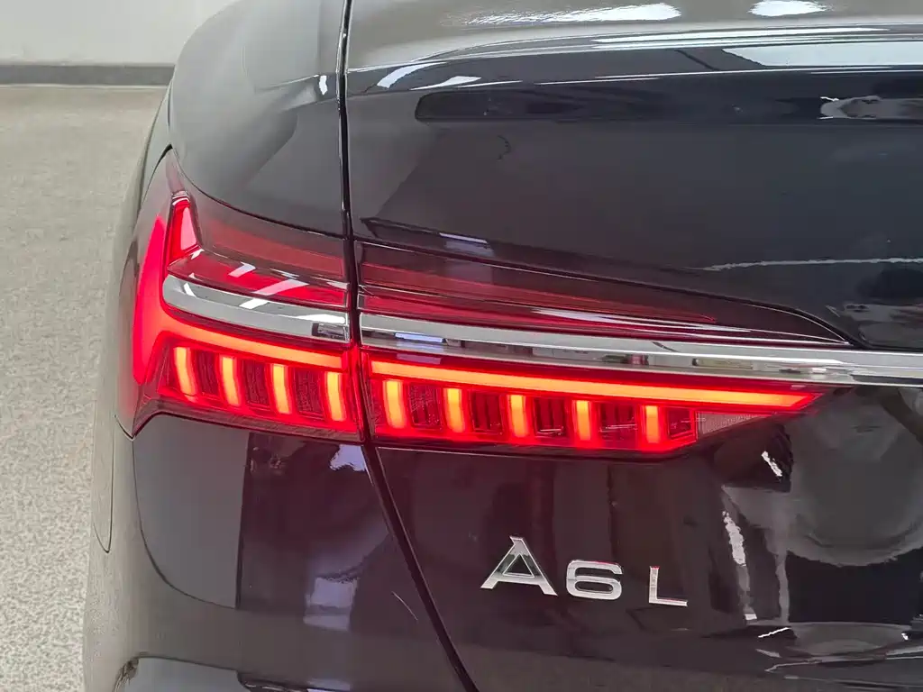 Audi A6L — миниатюра 12
