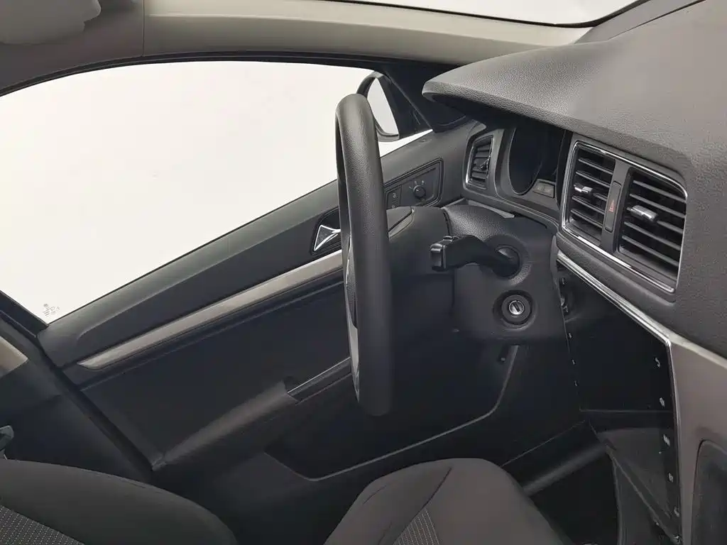 Volkswagen Lavida — миниатюра 22