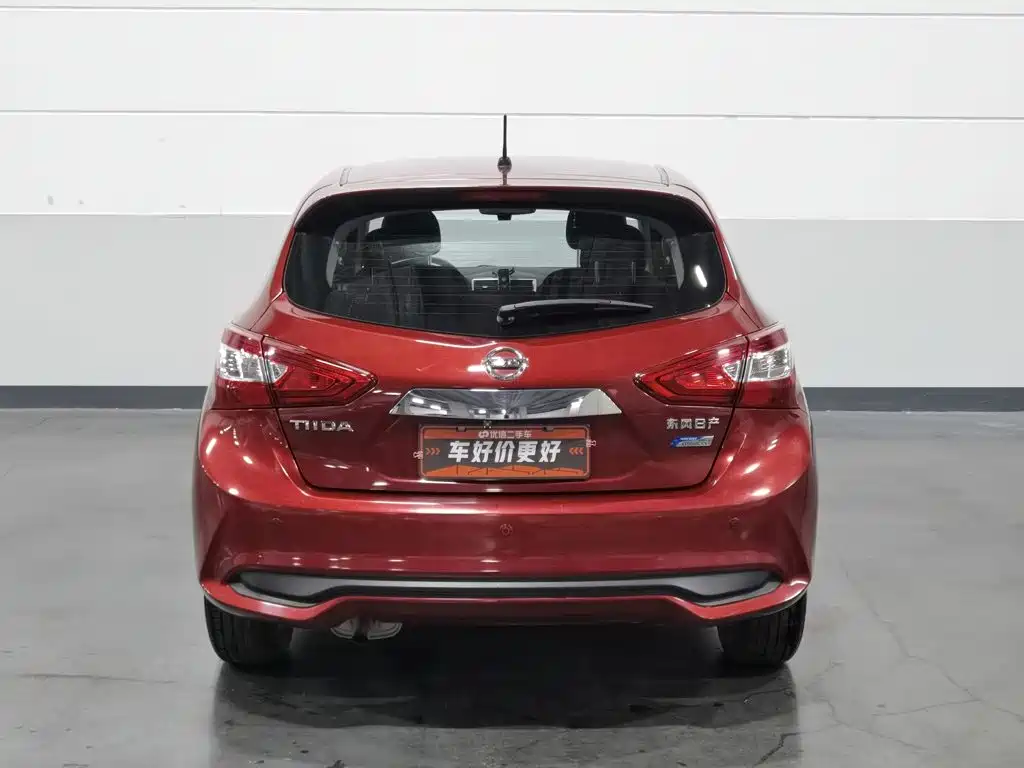Nissan Tiida — миниатюра 4