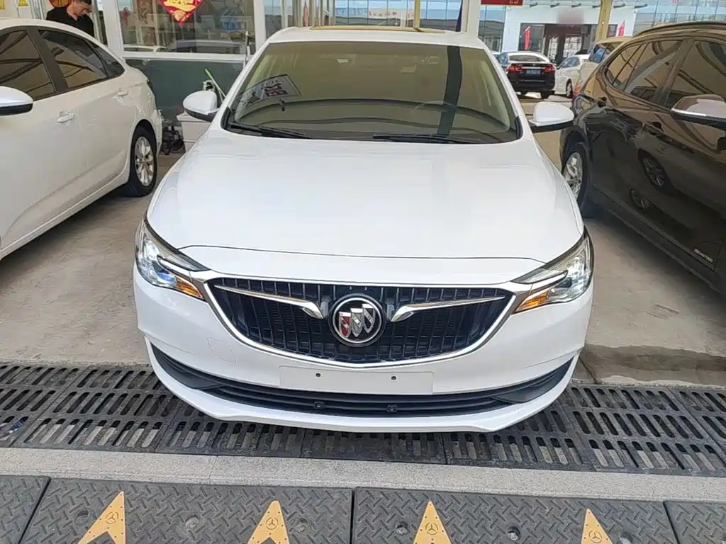 Buick Excelle — миниатюра 3