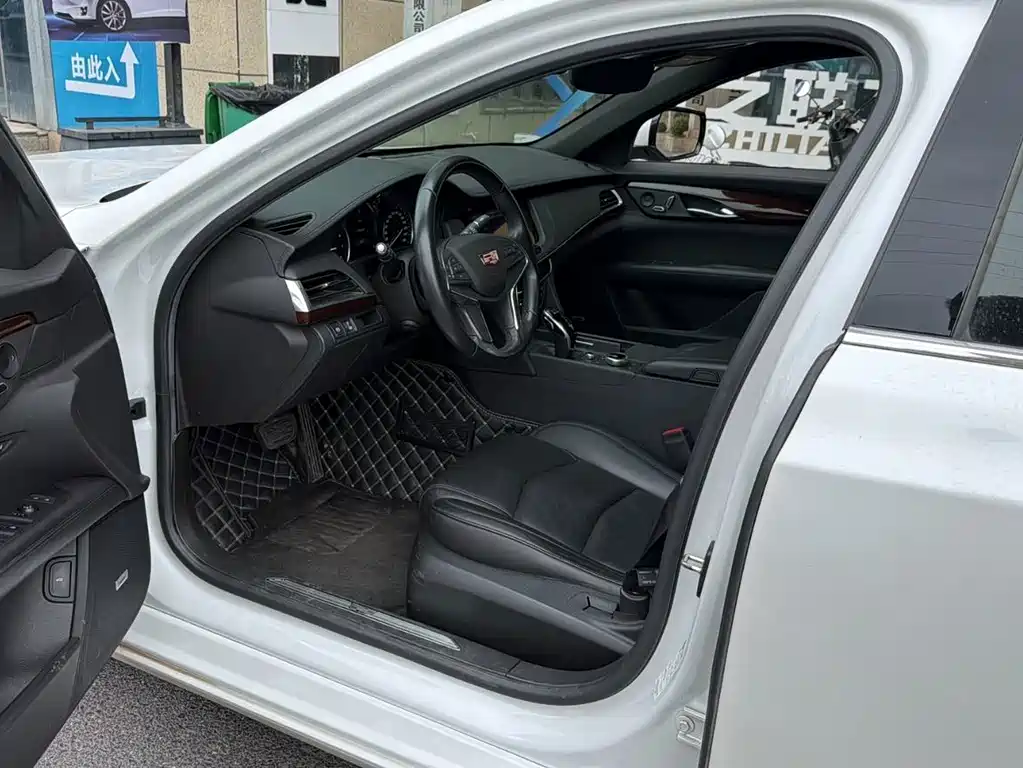 Cadillac CT6 — миниатюра 3