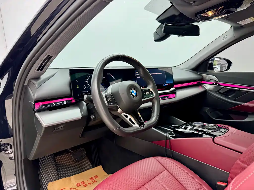BMW 5 Series — миниатюра 6