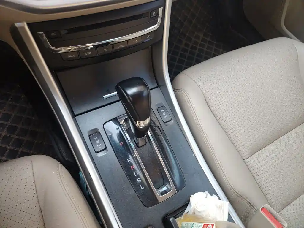 Honda Accord — миниатюра 11