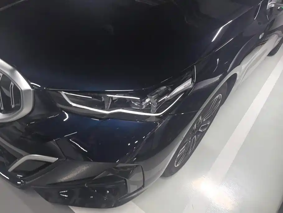 BMW 5 Series — миниатюра 5