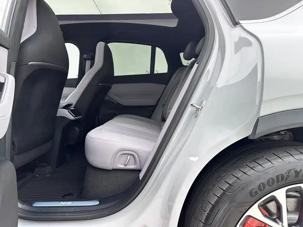 NIO EC6 — миниатюра 8
