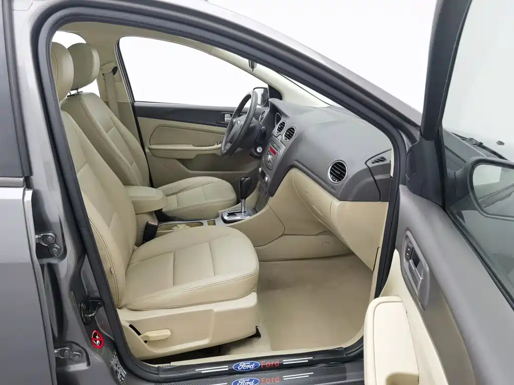 Ford Focus — миниатюра 23