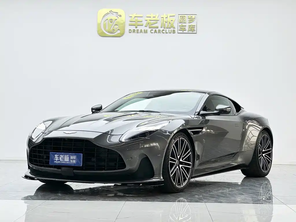 Aston Martin DB12