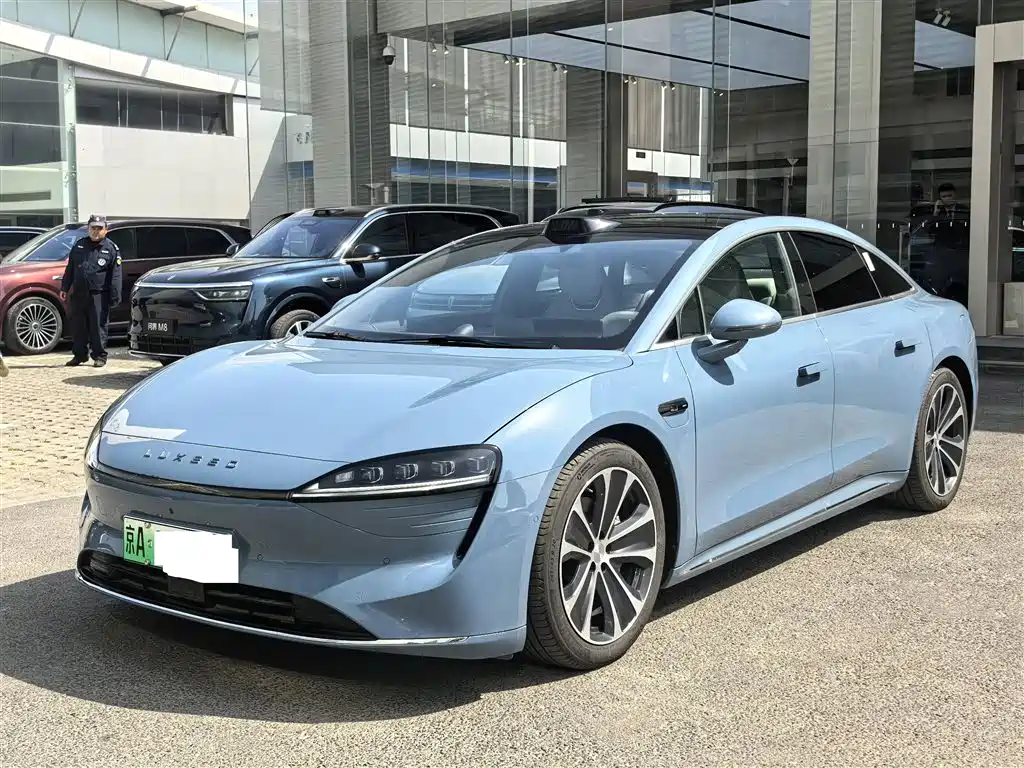 Luxeed Zhijie S7 2025