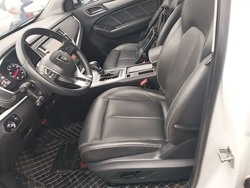 Roewe RX5 — миниатюра 15