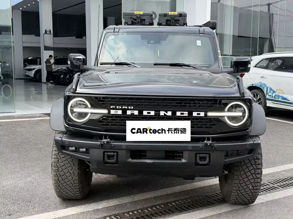 Ford Bronco — миниатюра 2