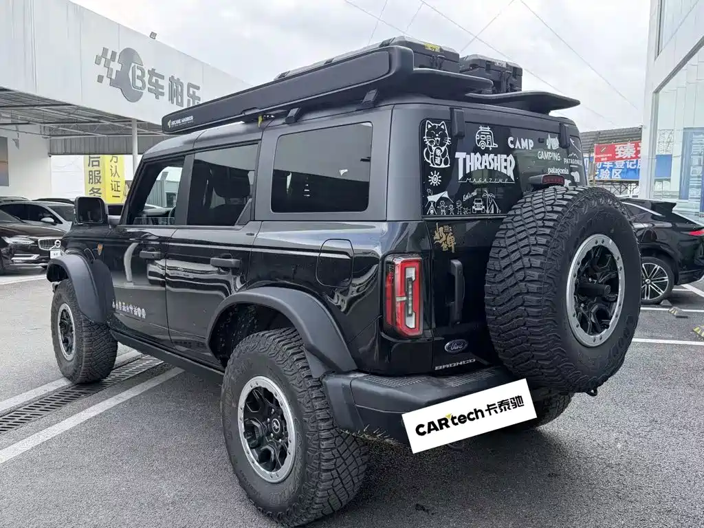 Ford Bronco — миниатюра 8