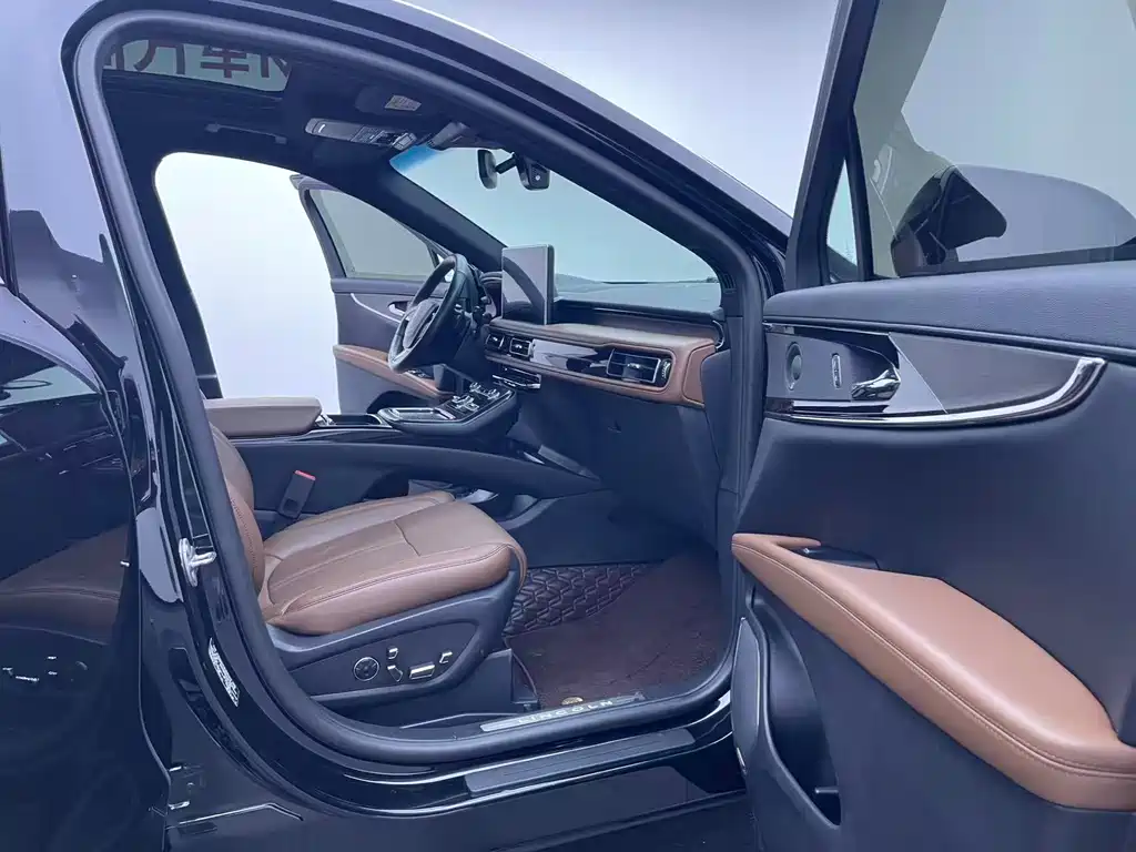 Lincoln Nautilus 2021 2.7T