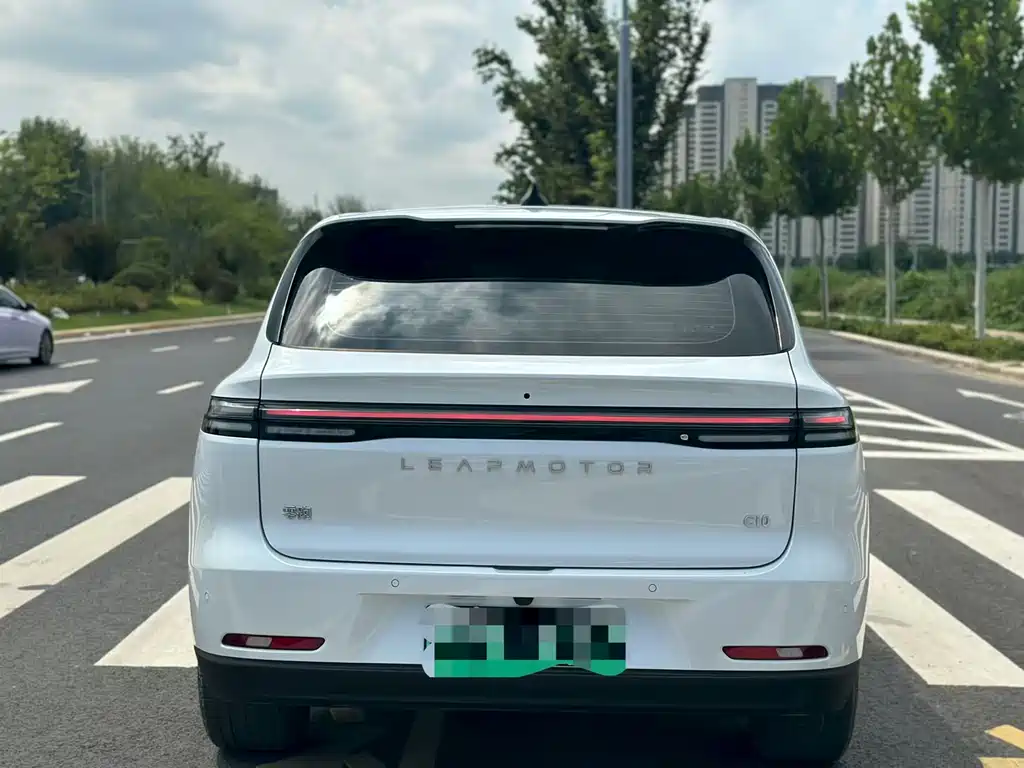 Leapmotor Leapmotor C10 — миниатюра 8