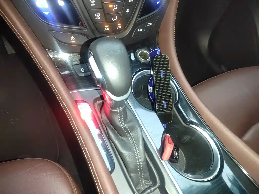 Buick Envision Plus — миниатюра 15