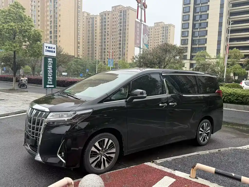 Toyota Alphard 2018