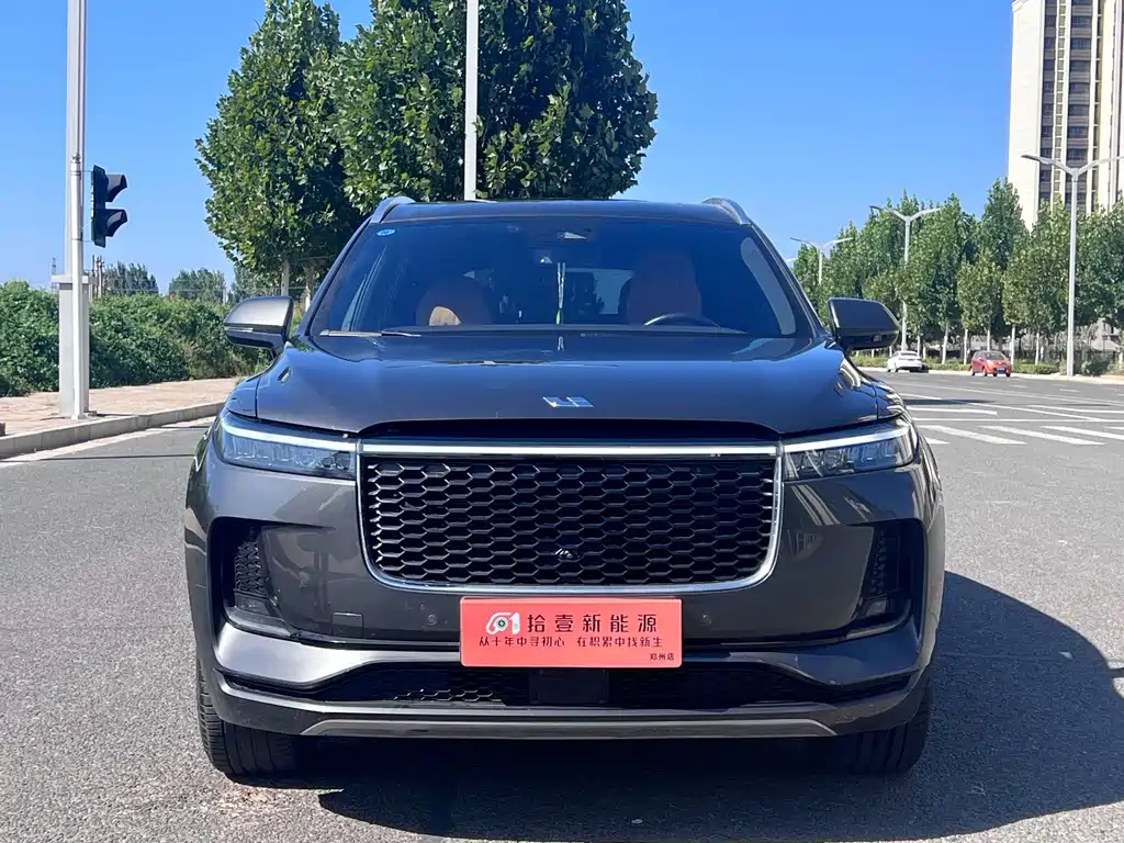 Li Auto Li ONE — миниатюра 2