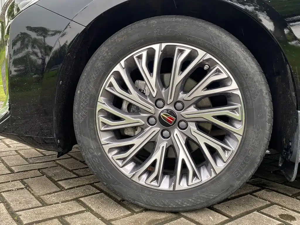 Hongqi Hongqi H5 — миниатюра 25