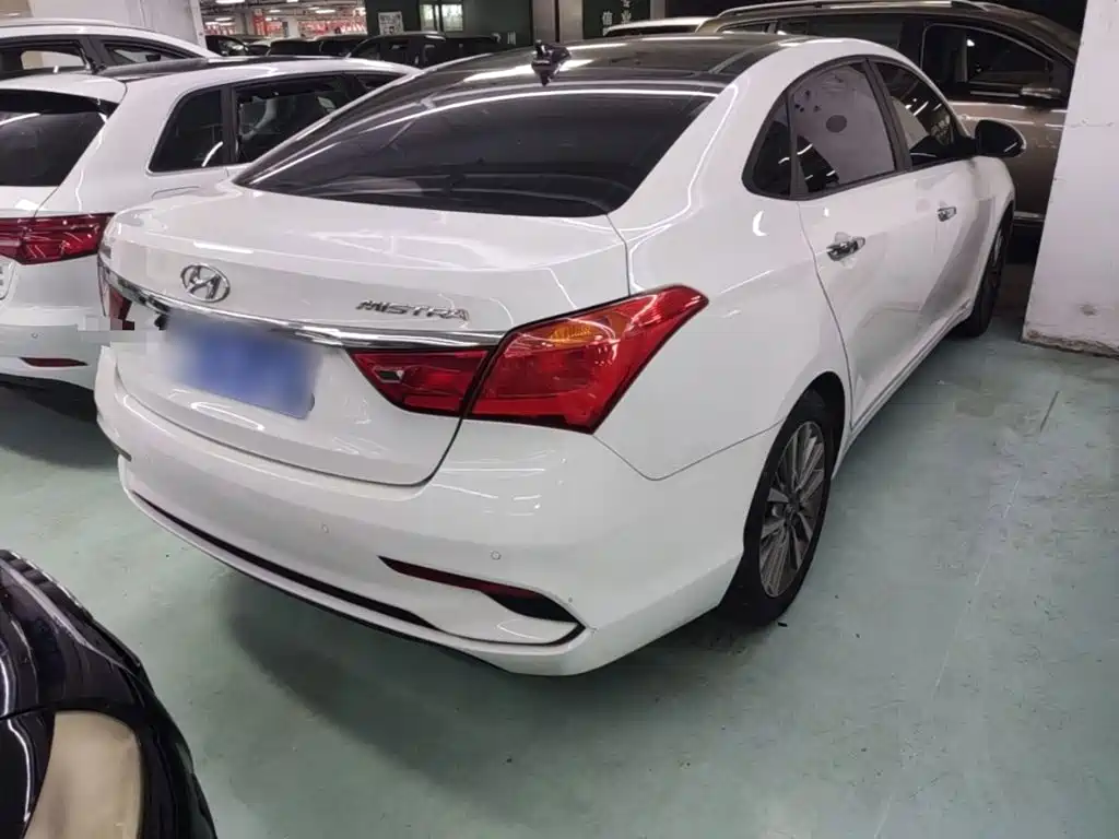 Hyundai Mistra — миниатюра 7