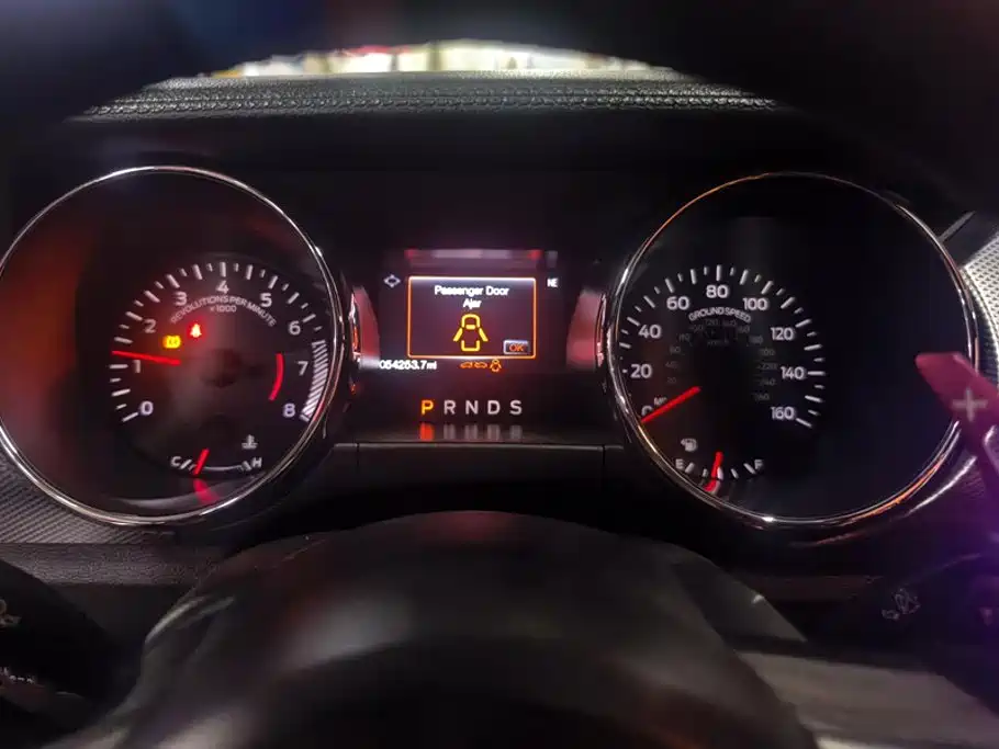 Ford Mustang — миниатюра 14