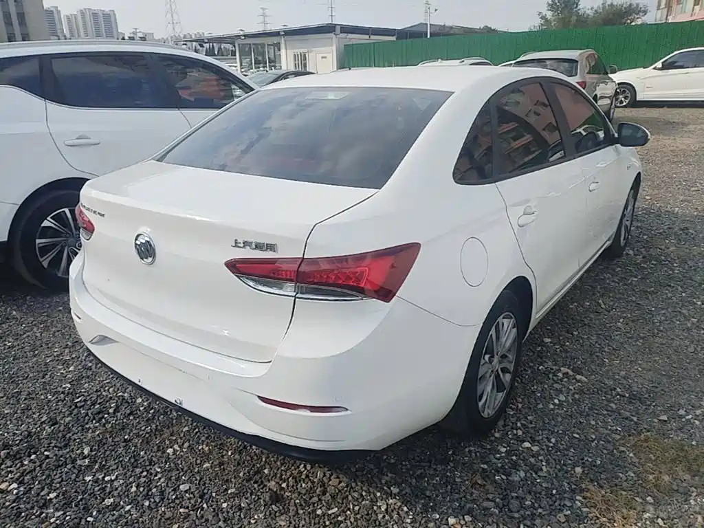 Buick Excelle — миниатюра 7