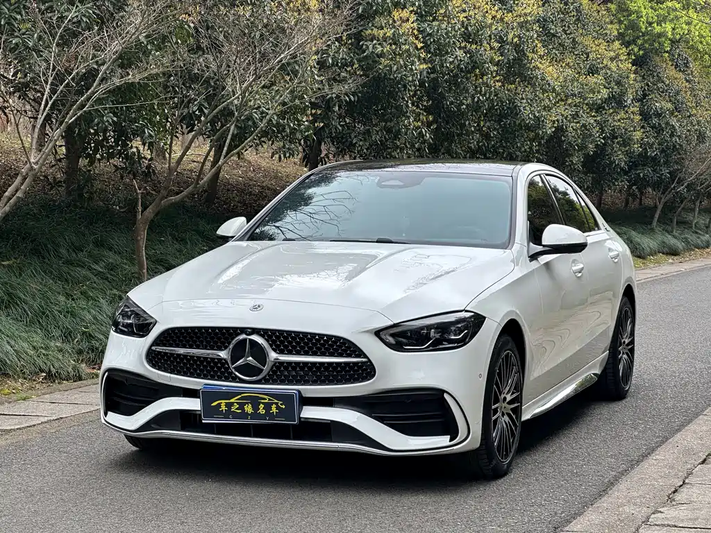 Mercedes-Benz C-Class 2025