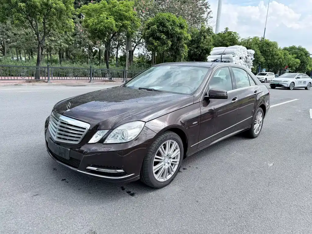 Mercedes-Benz E-Class (Import) 2011
