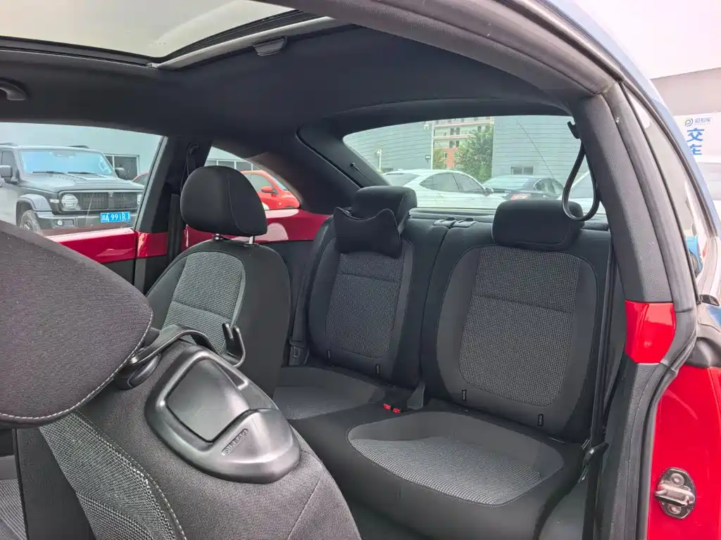 Volkswagen Beetle — миниатюра 9