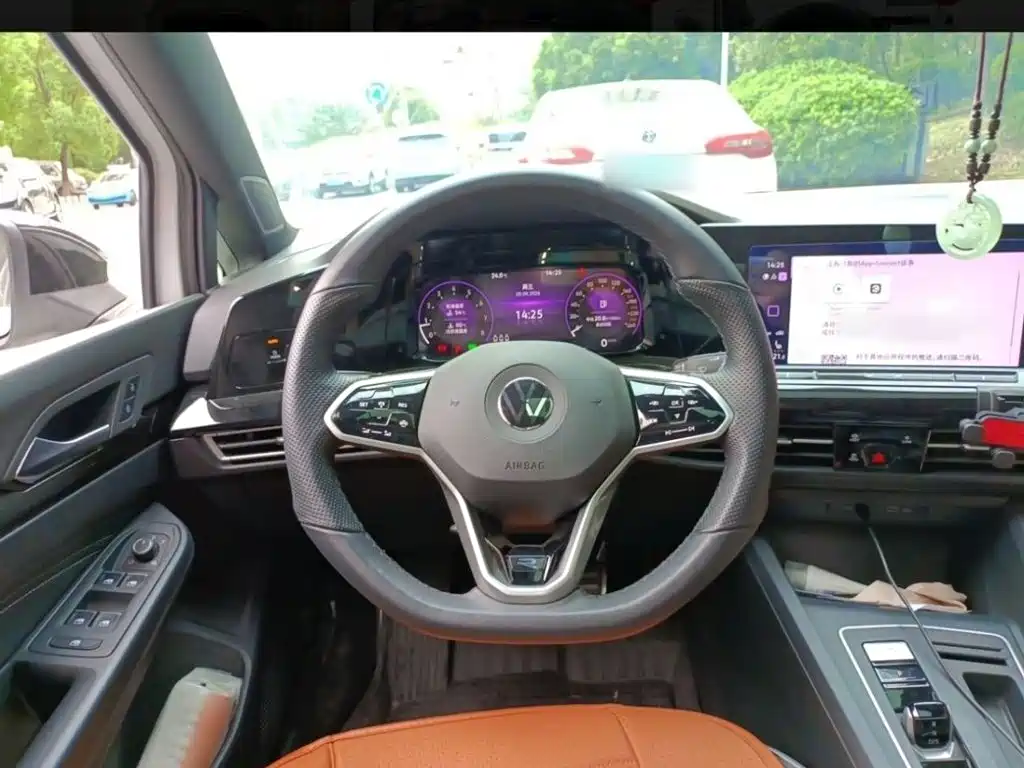 Volkswagen Golf — миниатюра 13