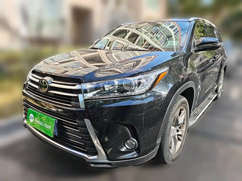 TOYOTA HIGHLANDER