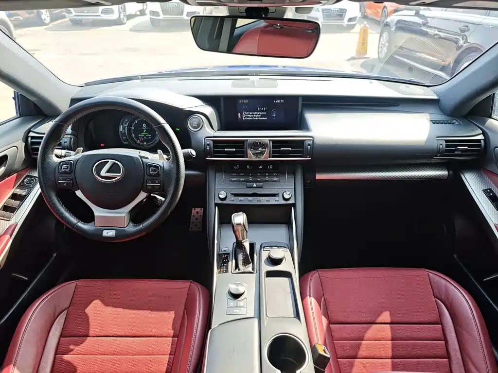 Lexus IS 2017 300 F SPORT