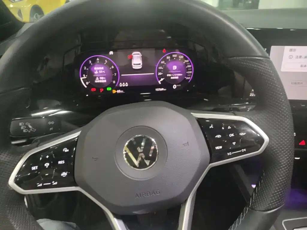 Volkswagen Golf — миниатюра 5