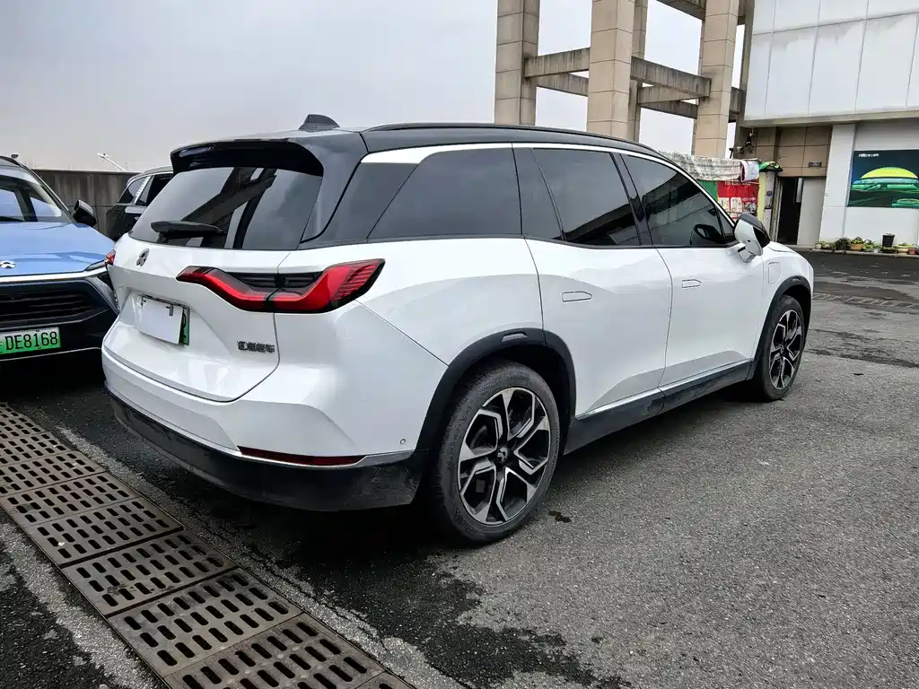 NIO NIO ES8