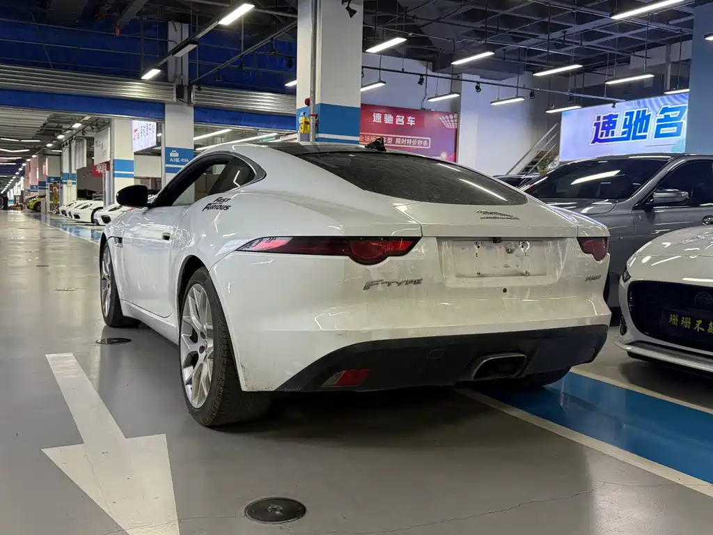 Jaguar F-Type 2019 2.0T