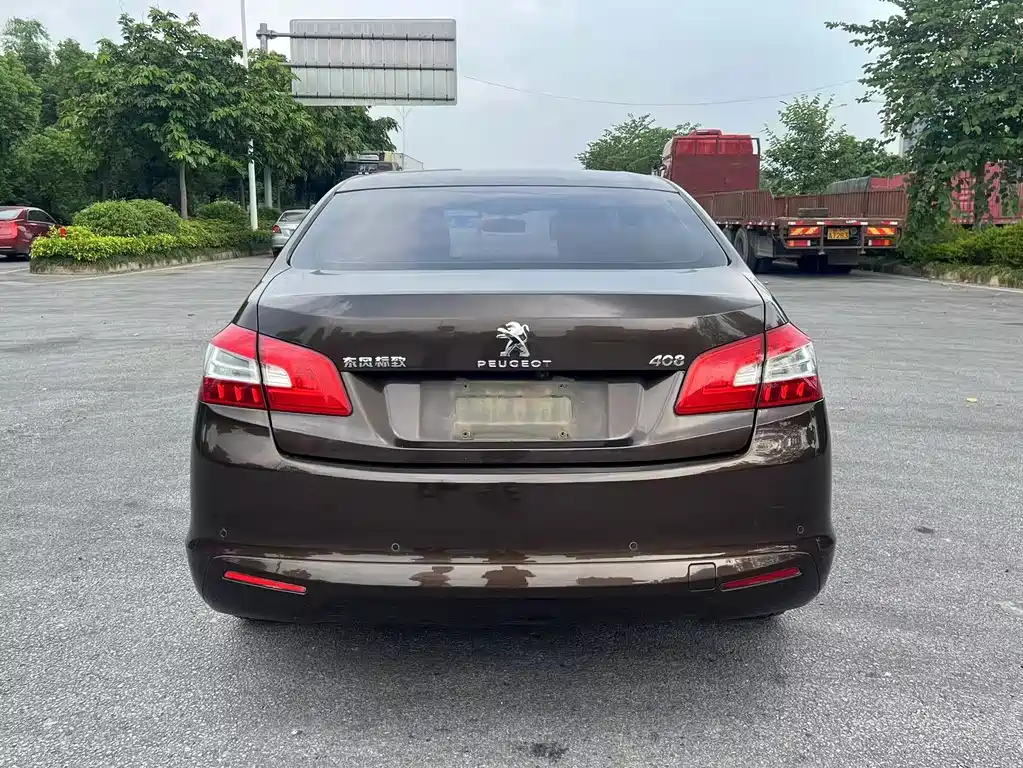 Peugeot 408 — миниатюра 6