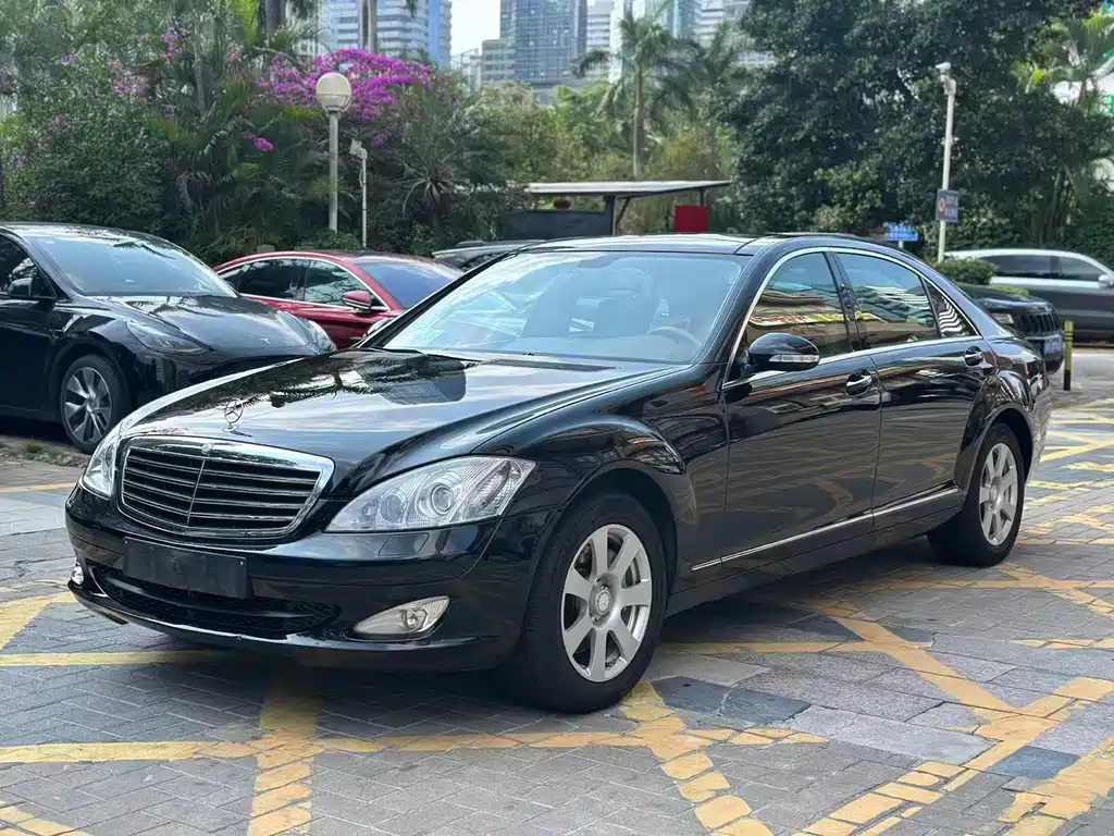 Mercedes-Benz S-Class 2008