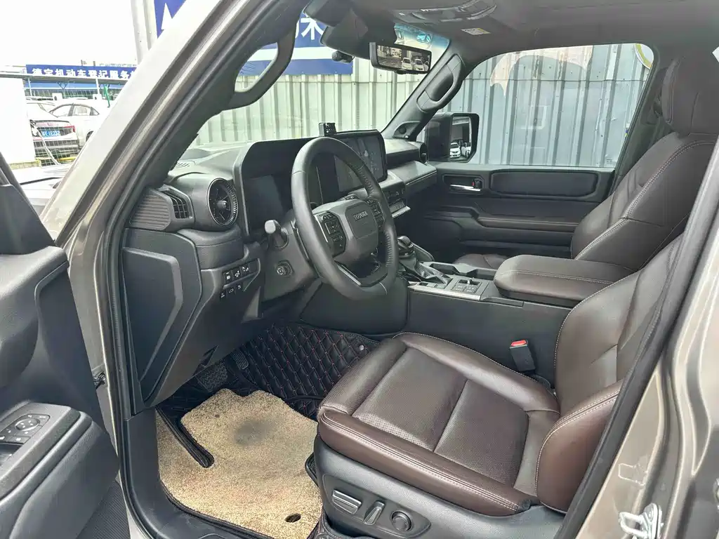 Toyota Prado — миниатюра 12