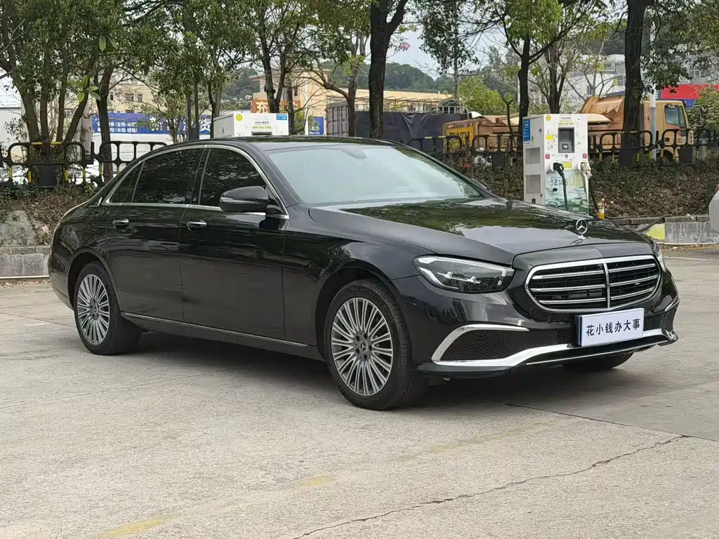Mercedes-Benz E-Class — миниатюра 3
